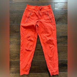 Athleta Trekkie North Jogger- size 0
